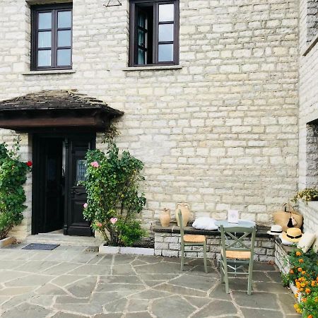 Mousafir Ontas Kepésovon Bagian luar foto