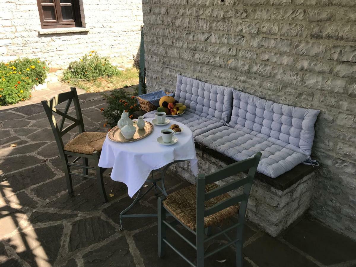 Mousafir Ontas Kepésovon Bagian luar foto