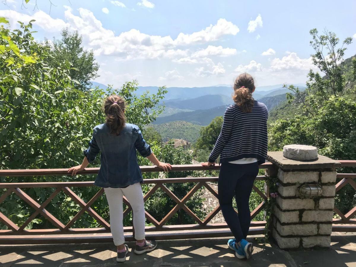 Mousafir Ontas Kepésovon Bagian luar foto